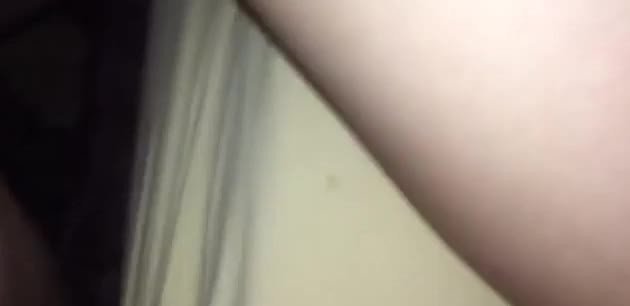 Video by MatheusSouza with the username @MatheusSouza,  February 5, 2021 at 12:52 AM. The post is about the topic just fucking and the text says 'quem qjer ser mknha amiga pra tomar vara a madrugada toda?'