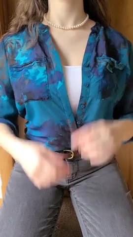 Shared Video by Buko with the username @bukowskih836645,  April 6, 2024 at 12:32 PM and the text says '#solo #clothed #boobies'