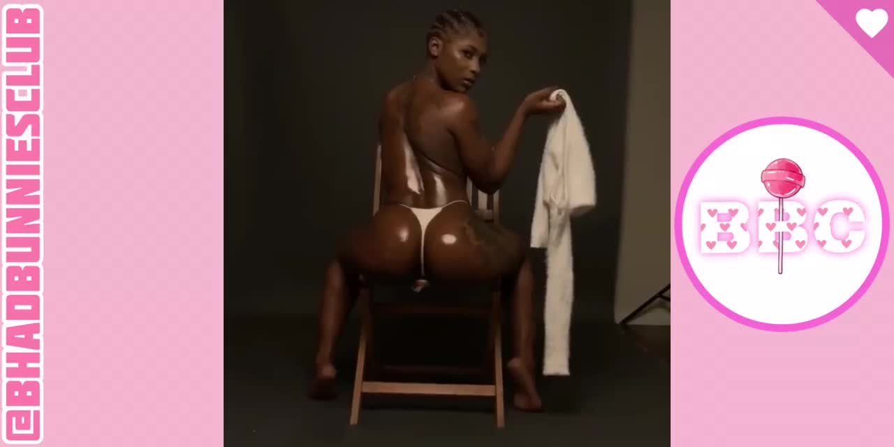 Watch the Video by BHADBUNNIESCLUB with the username @BHADBUNNIESCLUB, posted on March 1, 2021. The post is about the topic Ass. and the text says 'JIGGLE LIKE JELLO'