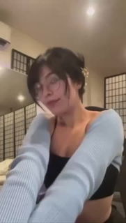 Video by Stephanie with the username @CyberStephanie,  April 21, 2023 at 1:23 PM. The post is about the topic Amateurs and the text says 'Sometimes its hard to focus on work :3'