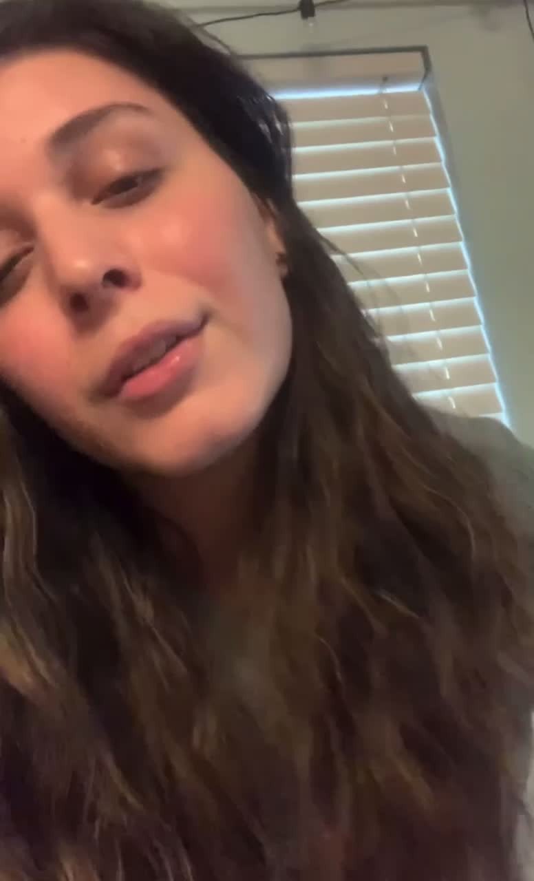 Shared Video by coloradogirlycock with the username @coloradogirlycock,  July 4, 2021 at 4:49 PM and the text says 'Hate too see her riding a dildo alone... So many daddies are ready to have her climb on board..'