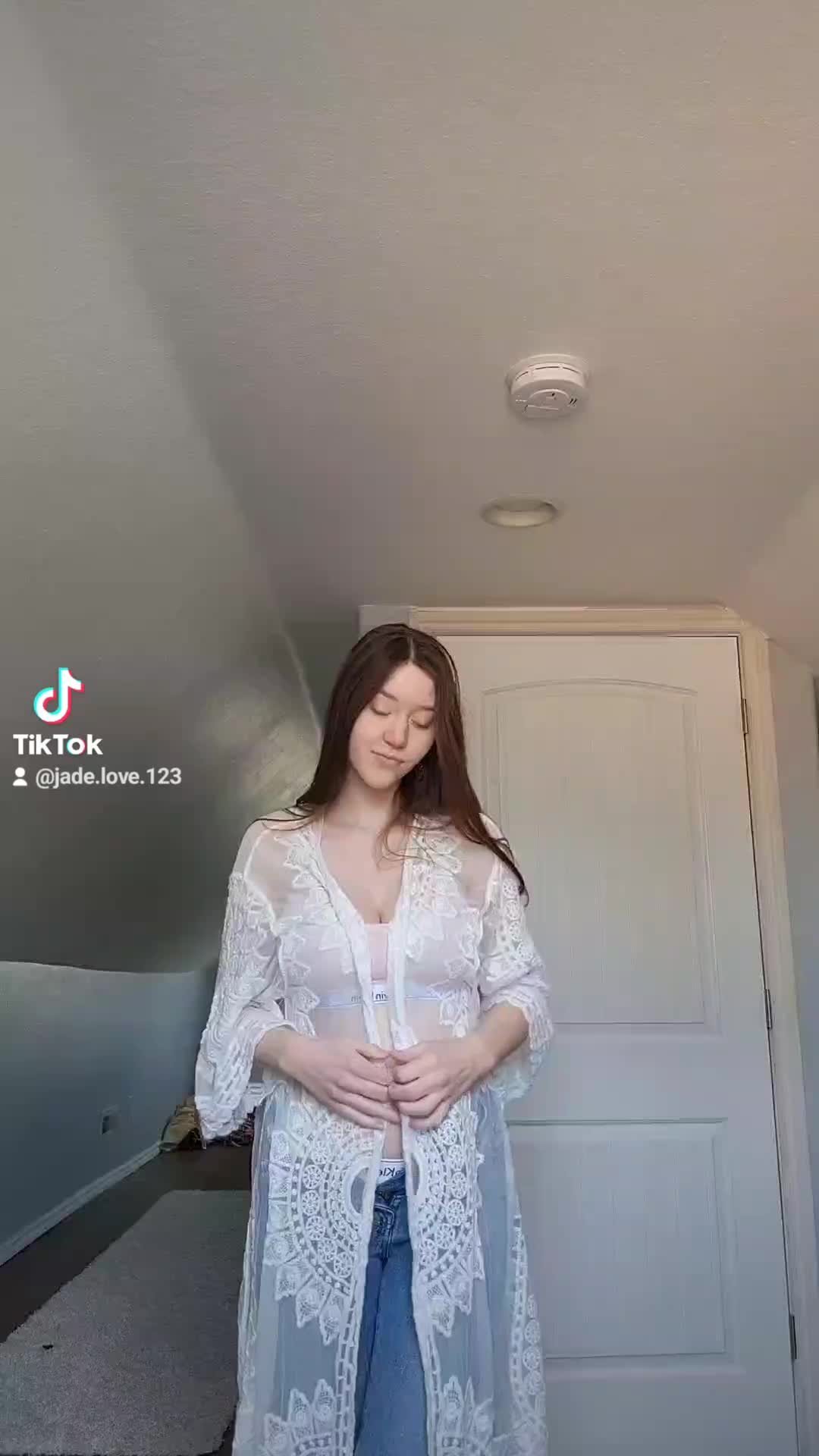 Video by Jade with the username @Jade-Love, who is a star user,  February 18, 2023 at 12:34 PM. The post is about the topic Pregnant and the text says 'Bump Update ~17 Weeks'