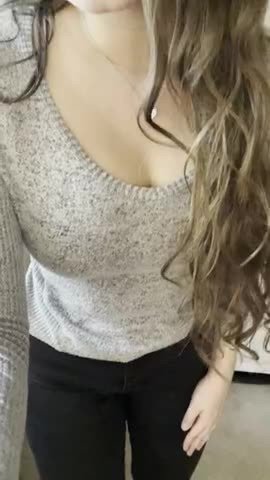 Video post by Juicy MILFs