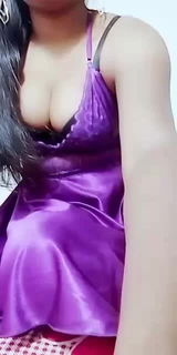 Video by DSCLiveChat with the username @DSCLiveChat, who is a brand user,  September 21, 2021 at 4:29 PM. The post is about the topic Desi Girls and the text says 'Desi Big Boobs Girl exposing her cleavage and boobs flash with stranger boys. Join her live masti and get naughty
#boobs #freevideo #chat @  dscgirls.live'