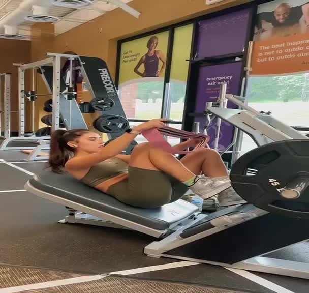 Shared Video by The collector with the username @Vanka,  October 18, 2021 at 1:37 PM and the text says 'It looks like I need to spend some more time at the gym'