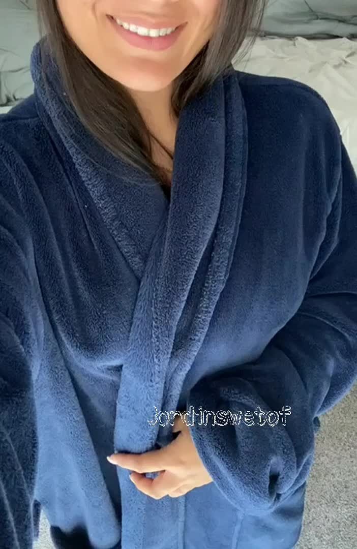 Video by polkj10 with the username @polkj10,  September 17, 2022 at 11:02 AM. The post is about the topic Beauties in bathrobes and towels