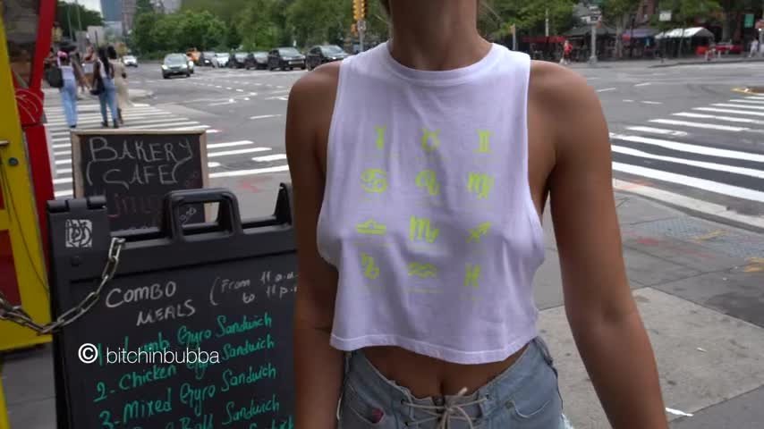 Shared Video by CumSwapping.cam with the username @cumswapping,  October 21, 2022 at 5:45 PM. The post is about the topic Braless and the text says ''
