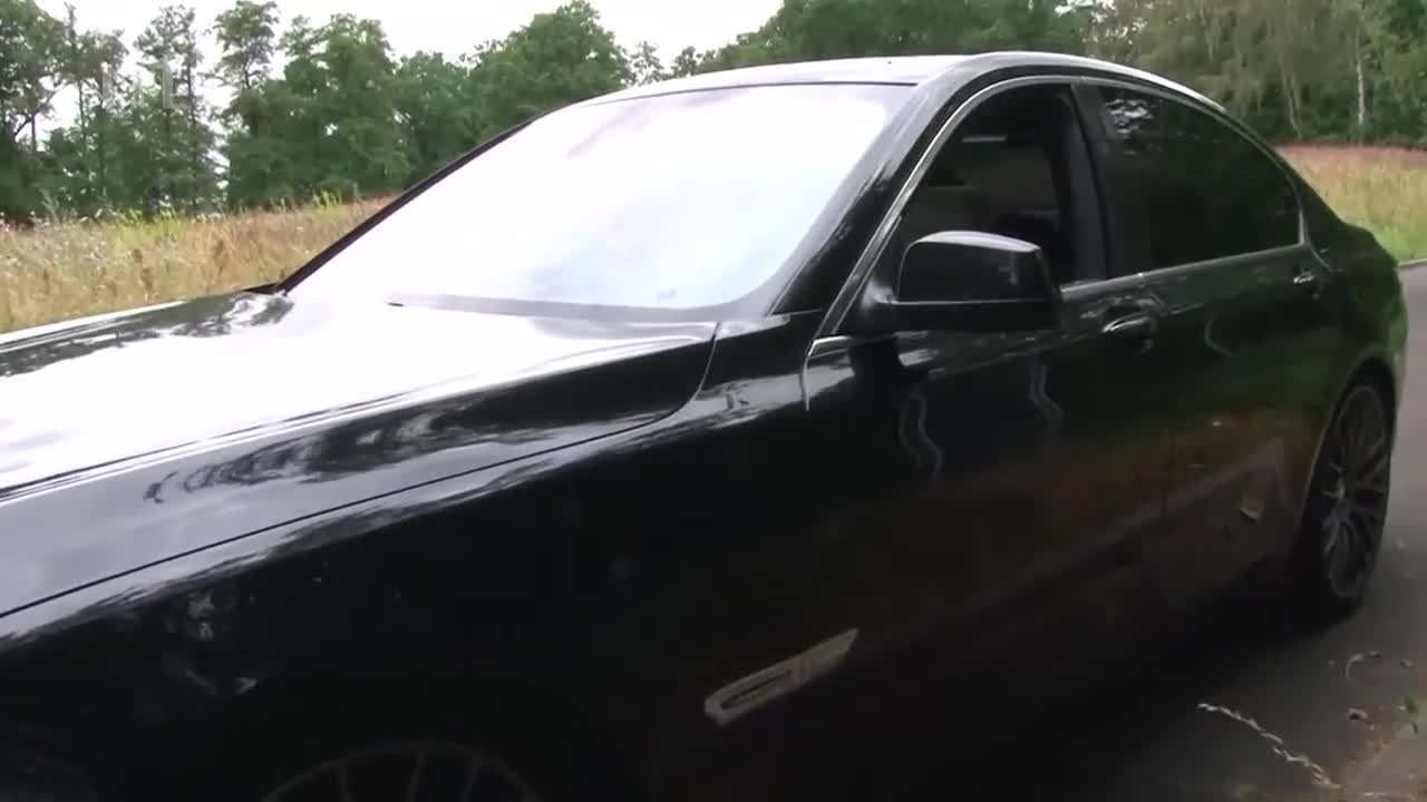 Hotwife Sloppy Blowjob In The Car