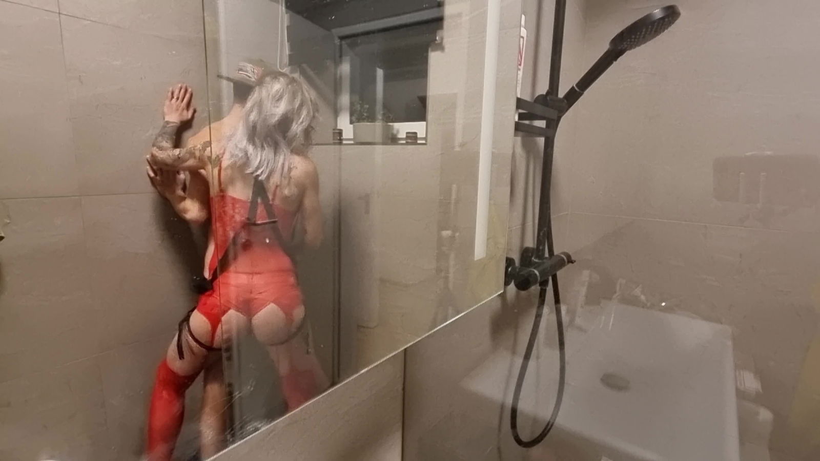 Shower pegging