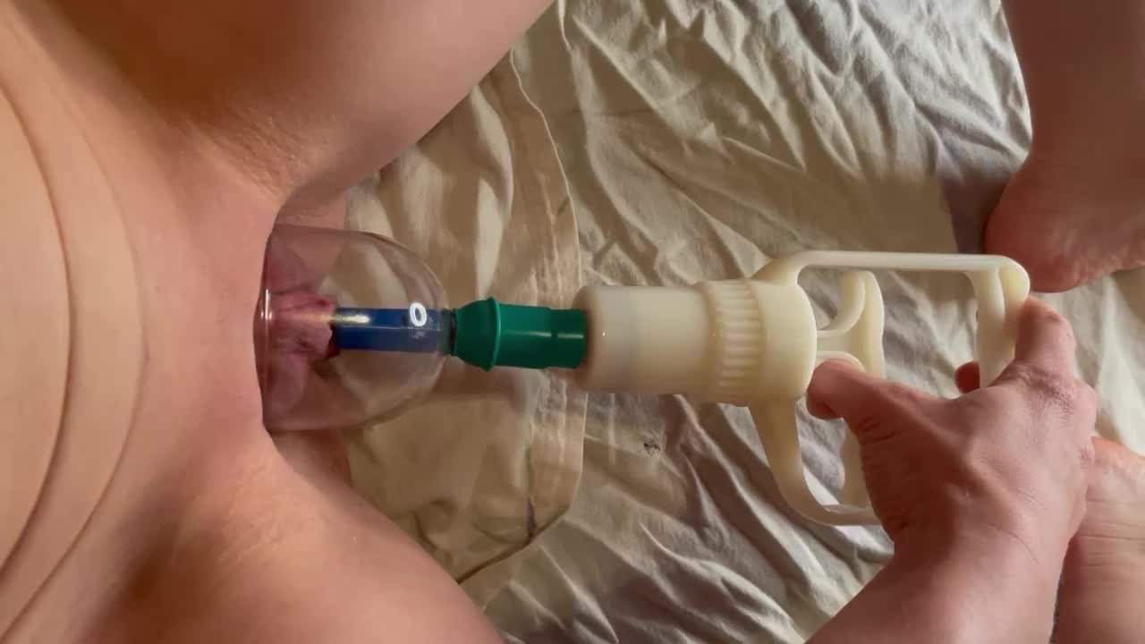 Video by Betsy3.0 with the username @Betsy3.0, who is a verified user,  June 29, 2022 at 12:33 AM. The post is about the topic Pussy Pumping and the text says 'loving this pump💜betsy
#betsy3.0'