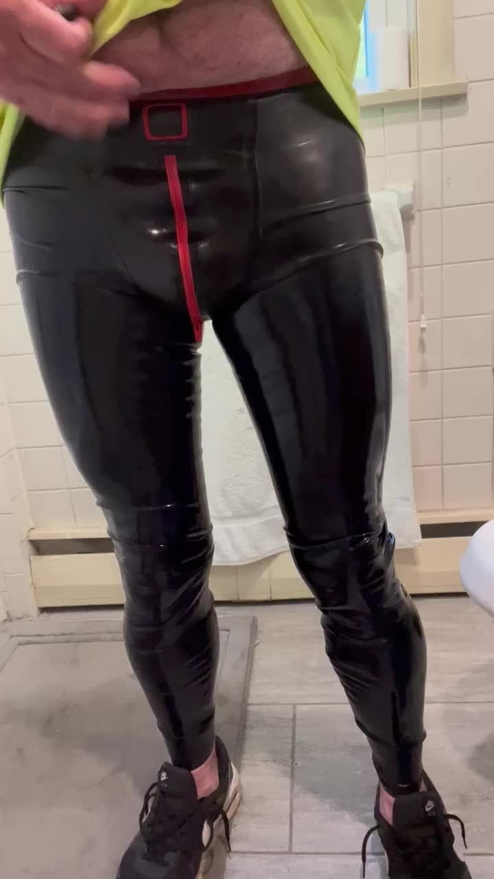 Video post by Spandexlush