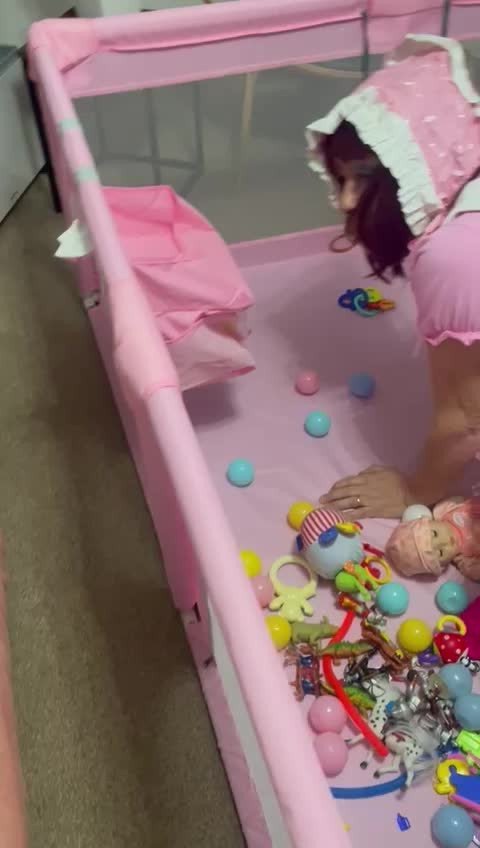 Video by TraceyFrillyknicks with the username @TraceyFrillyknicks, who is a verified user,  January 31, 2024 at 10:33 PM. The post is about the topic Adult Baby and the text says 'Tracey gets some playtime before nap time'