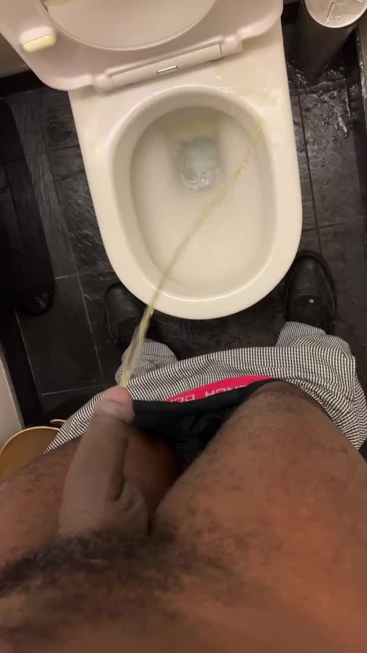 Video by TheLastLdnTop with the username @TheLastLdnTop, who is a star user,  July 29, 2022 at 11:21 AM. The post is about the topic Pissing Videos and the text says 'can i baptis you in my piss on this hot day?'