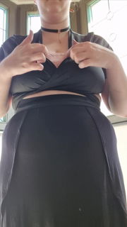 Video by Rae1274 with the username @Rae1274, who is a verified user,  August 31, 2024 at 12:32 PM. The post is about the topic Big Natural Boobs and the text says 'A more complete outfit for the day. Does it suit me?


@userid1305168 Free like this?'