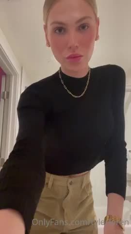 Shared Video by beautyhasnogender with the username @beautyhasnogender, who is a verified user,  April 2, 2024 at 11:31 PM. The post is about the topic cockgirls - best of both worlds!