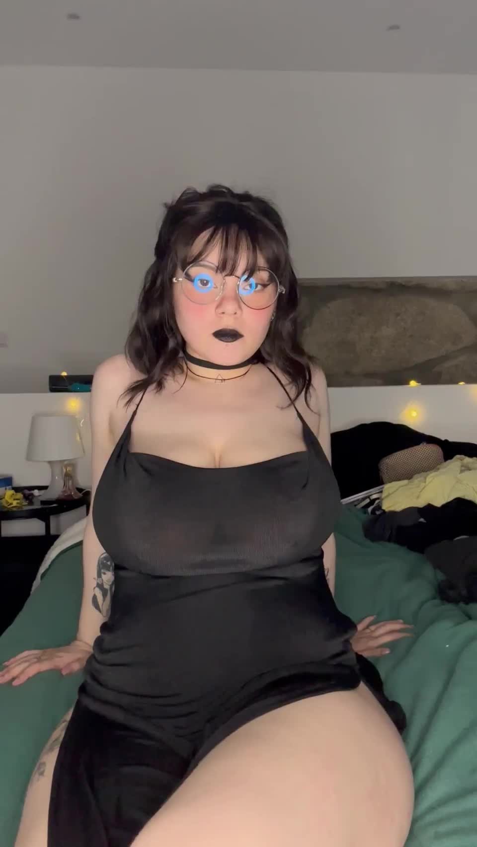 Video by Wetholelover with the username @Wetholelover, who is a verified user,  April 6, 2023 at 12:42 AM. The post is about the topic Sexy BBWs