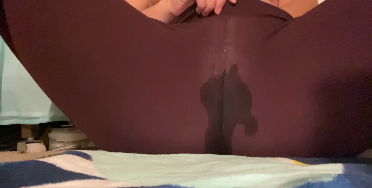 Video by Brittney9 with the username @Brittney9,  May 14, 2024 at 12:07 AM. The post is about the topic Squirting and orgasms