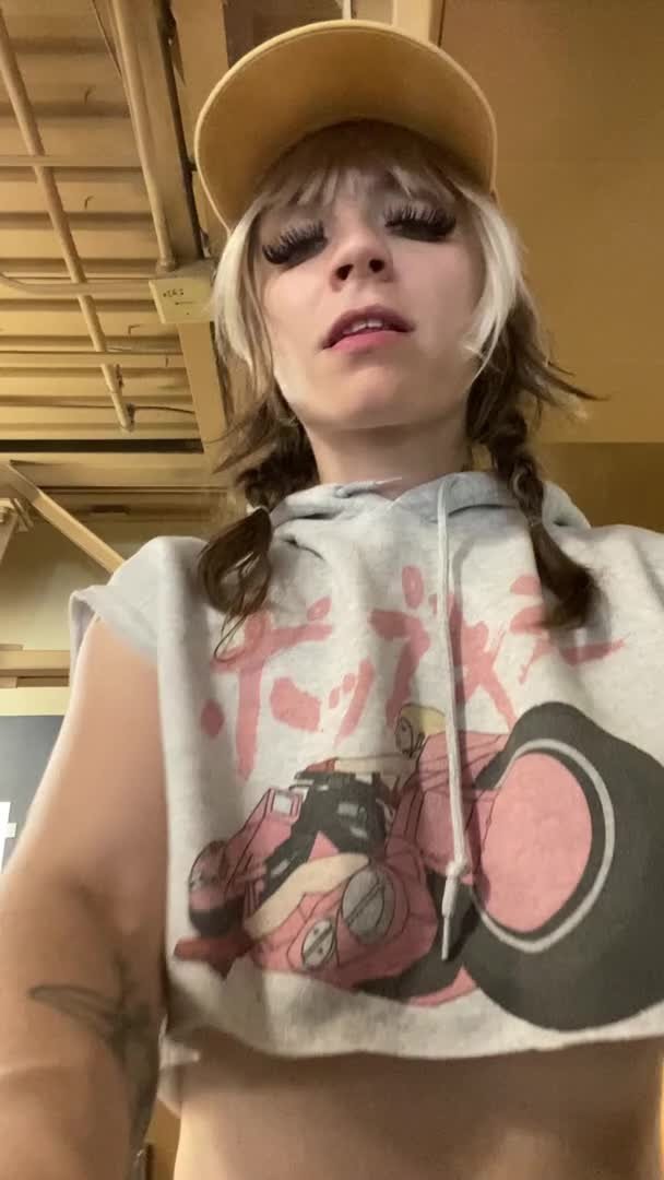 Video by KinkyElizabeth with the username @KinkyElizabeth,  February 5, 2024 at 11:48 AM. The post is about the topic Public