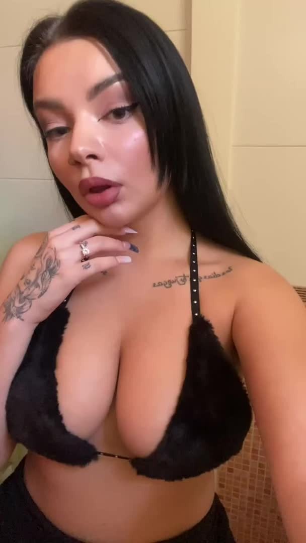 Watch the Video by DirtyVeronica with the username @DirtyVeronica, posted on March 10, 2024. The post is about the topic Busty Petite.