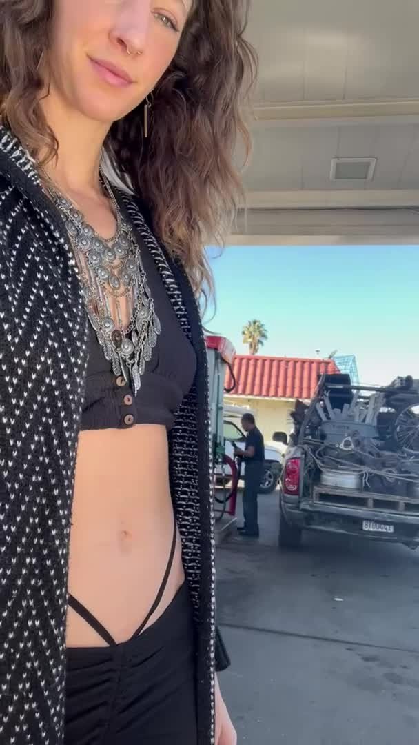 Shared Video by Mommy.Lauren6 with the username @Mommy.Lauren6,  April 8, 2024 at 2:12 PM. The post is about the topic Flashers and Public Nudes