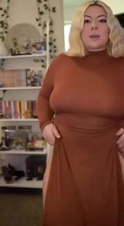 Shared Video by homemadebbwbbcporn with the username @homemadebbwbbcporn, who is a star user,  September 9, 2024 at 1:33 PM. The post is about the topic BBW and the text says 'Your sensual BigBeautifulWife helping you relax when you get home from work'