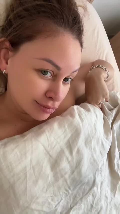 Shared Video by SirinaDroll with the username @sirinadroll, who is a verified user,  May 15, 2024 at 3:37 AM. The post is about the topic Sexy Clips