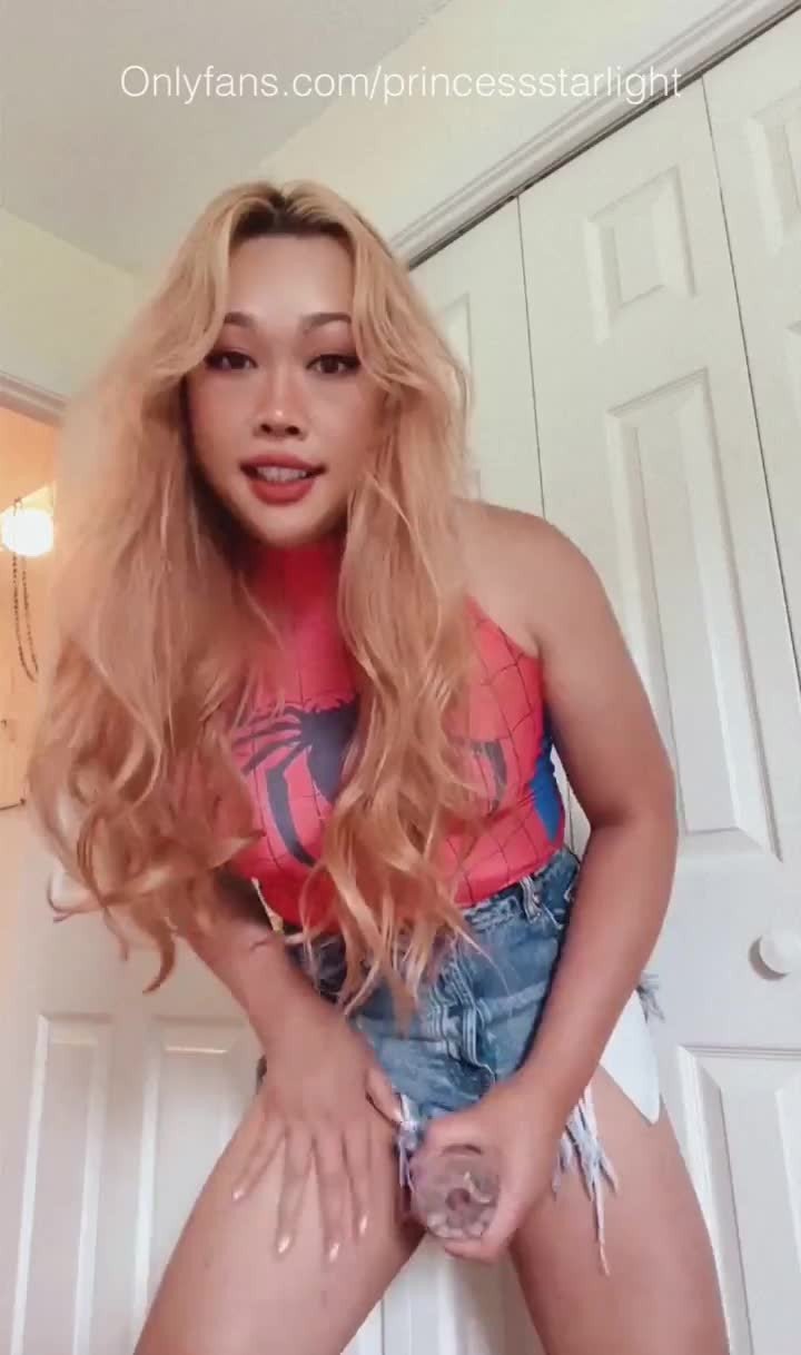 Shared Video by ShemaleCockLover with the username @ShemaleCockLover, who is a verified user,  April 30, 2024 at 4:11 PM and the text says 'that gurl makes me so horny'