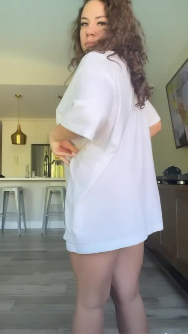 Video by AllChicksNoDicks with the username @AllChicksNoDicks, who is a verified user,  May 10, 2024 at 12:30 PM and the text says '#nsfw #aa'