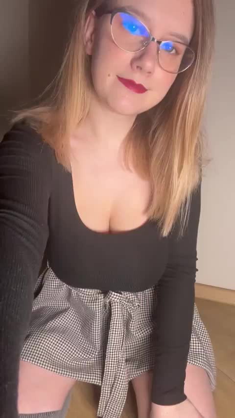 Video by AllChicksNoDicks with the username @AllChicksNoDicks, who is a verified user,  May 25, 2024 at 1:40 PM and the text says '#nsfw #aa #busty #curvy #TheGreedyTwo 

u/TheGreedyTwo'