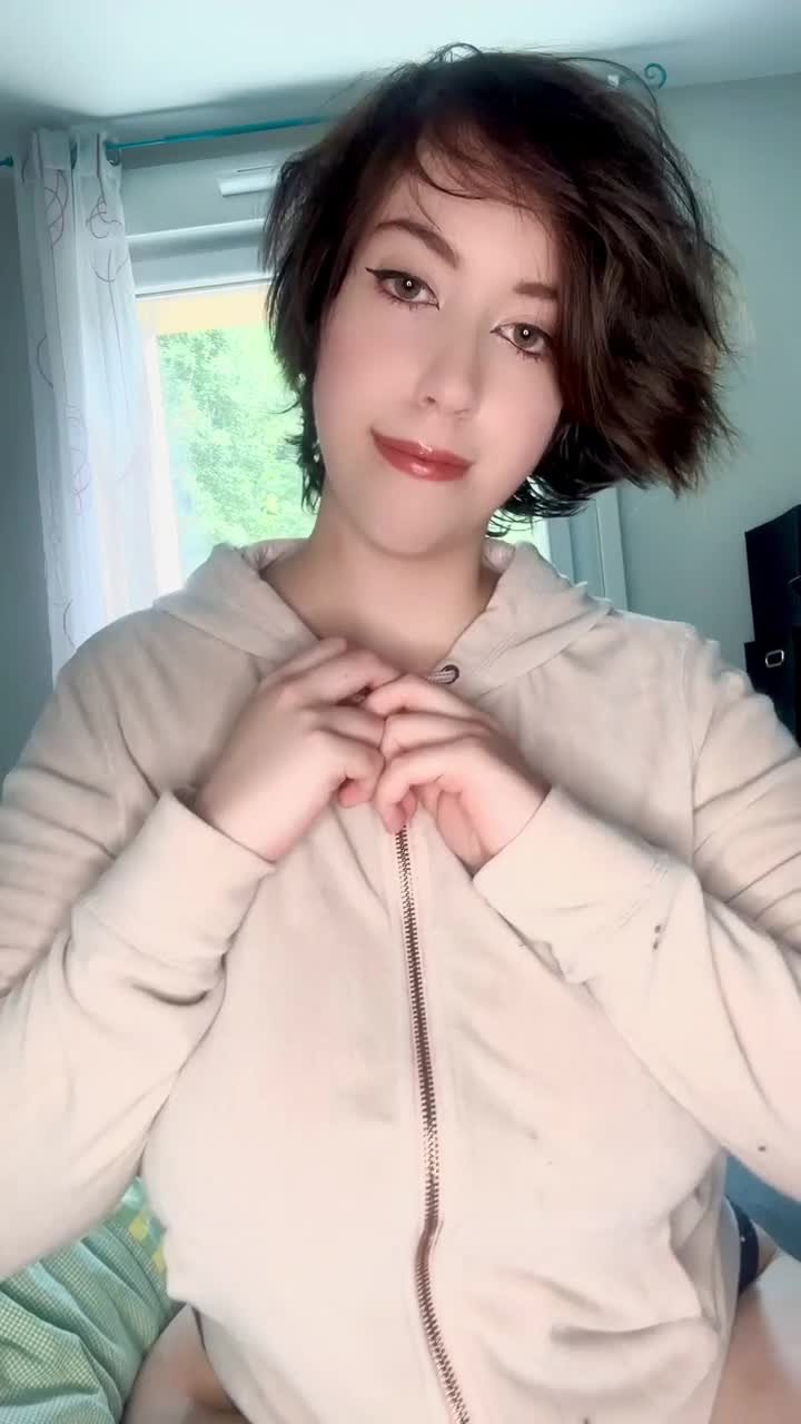 Video post by AllChicksNoDicks