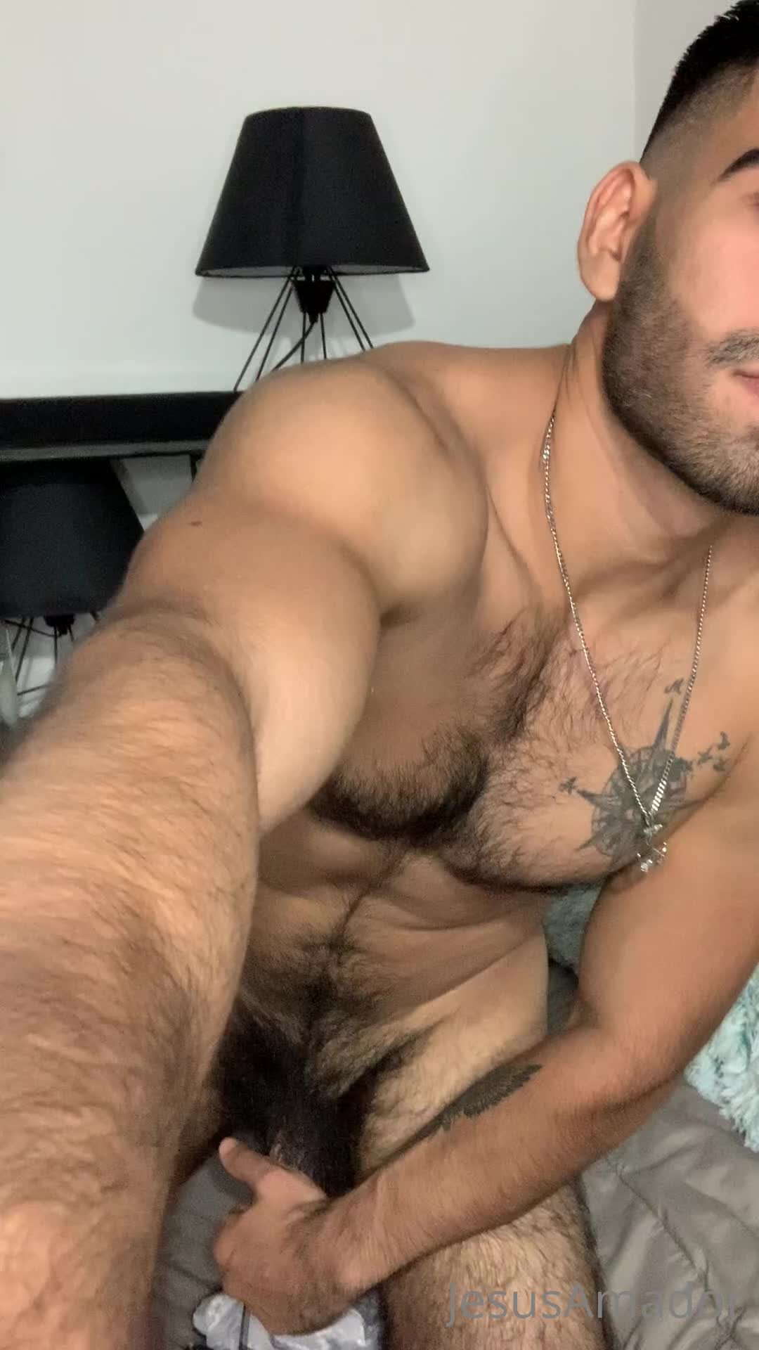 Shared Video by orange22 with the username @orange22, who is a verified user,  April 8, 2024 at 4:26 PM and the text says 'Would not mind spending the afternoon with this dude .. WOW hot AF just saying 😂'
