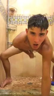 jo in shower