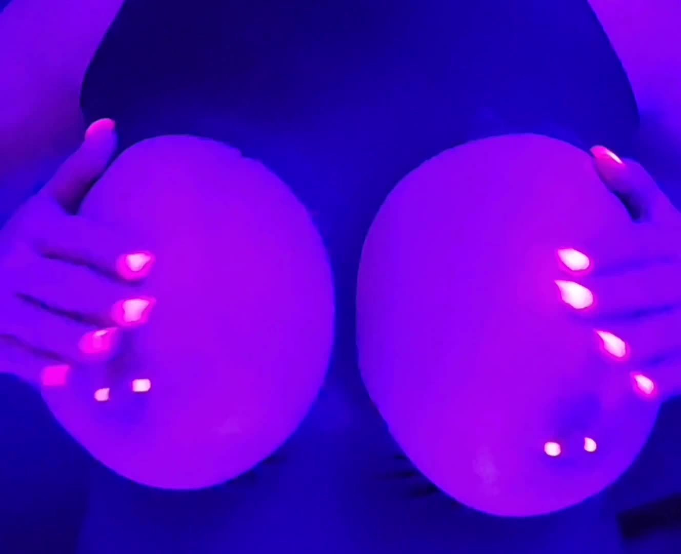Video by Hotnursefla with the username @Hotnursefla, who is a star user,  April 24, 2024 at 1:54 AM and the text says 'big uv boobs'
