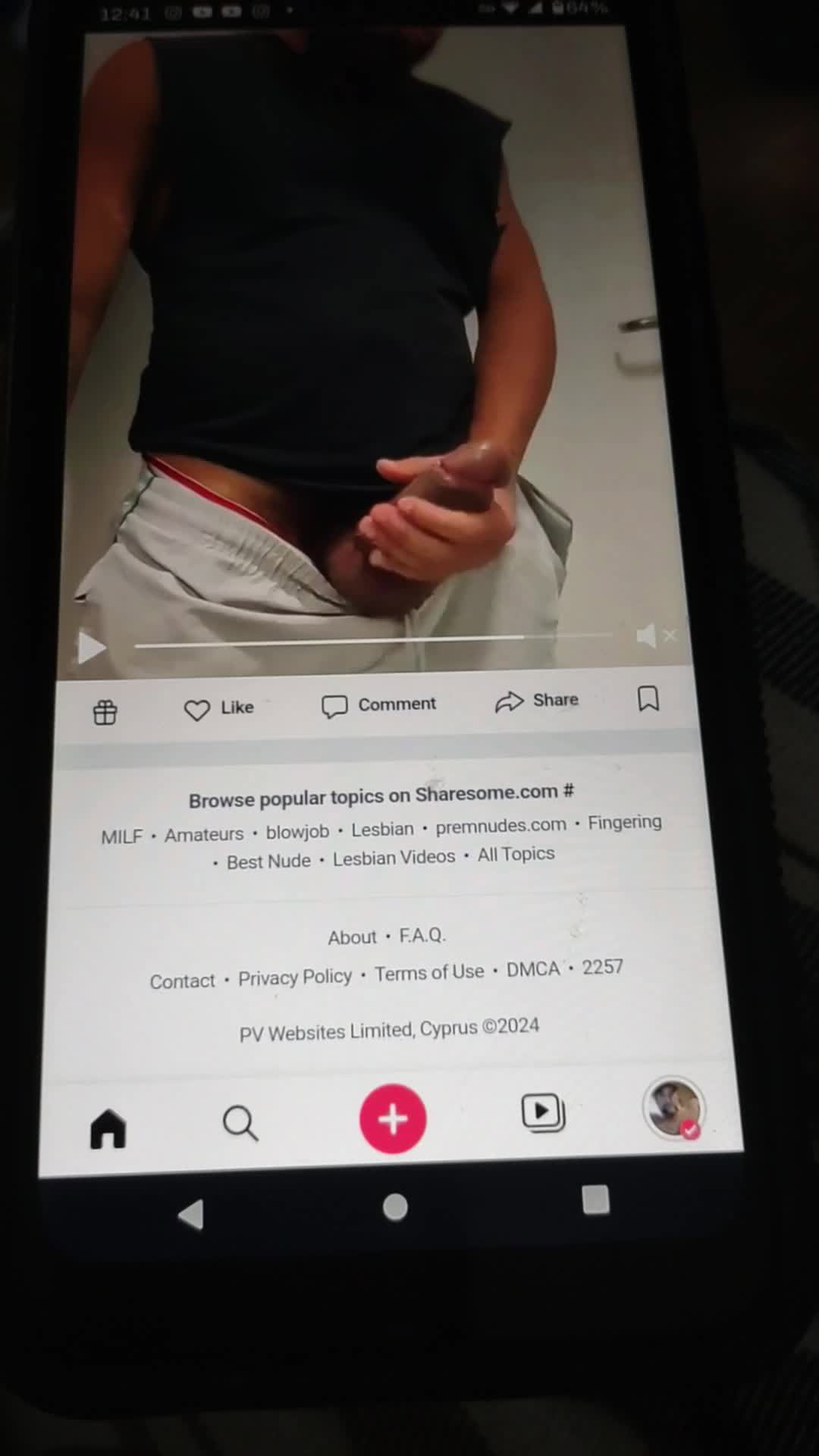 Video by LicksHairyHoles71 with the username @LicksHairyHoles71, who is a verified user,  May 20, 2024 at 8:01 PM and the text says 'Anybody else having this issue with this app?'