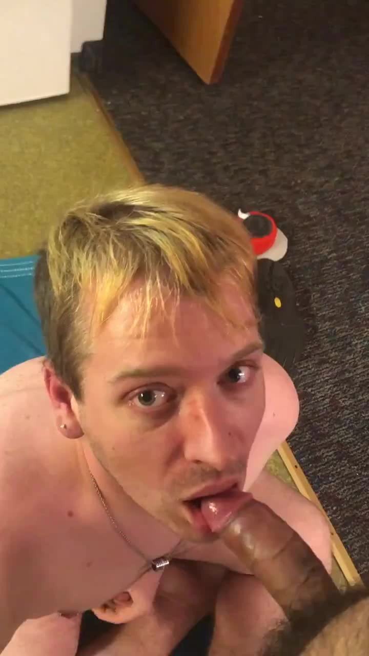 Video by PissGuy with the username @Gaypissing, who is a verified user,  April 7, 2024 at 12:07 PM