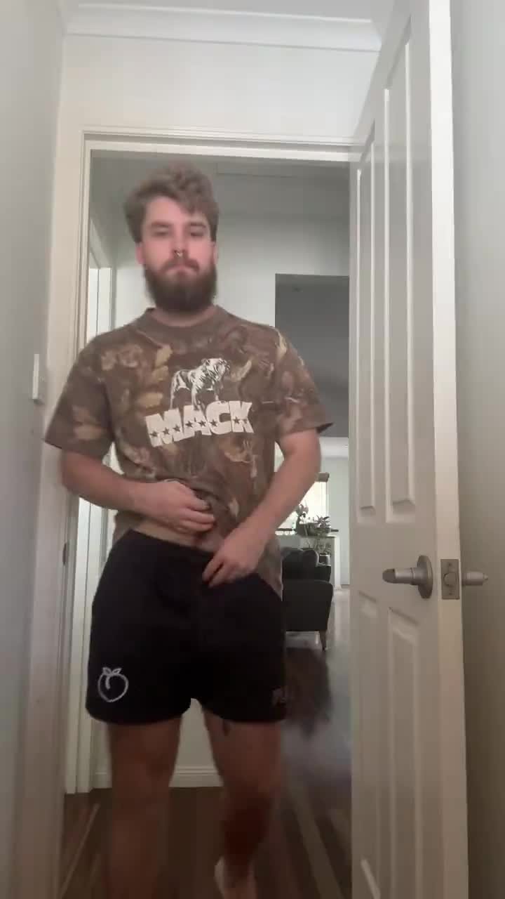 Shared Video by PissGuy with the username @Gaypissing, who is a verified user,  April 10, 2024 at 10:51 PM