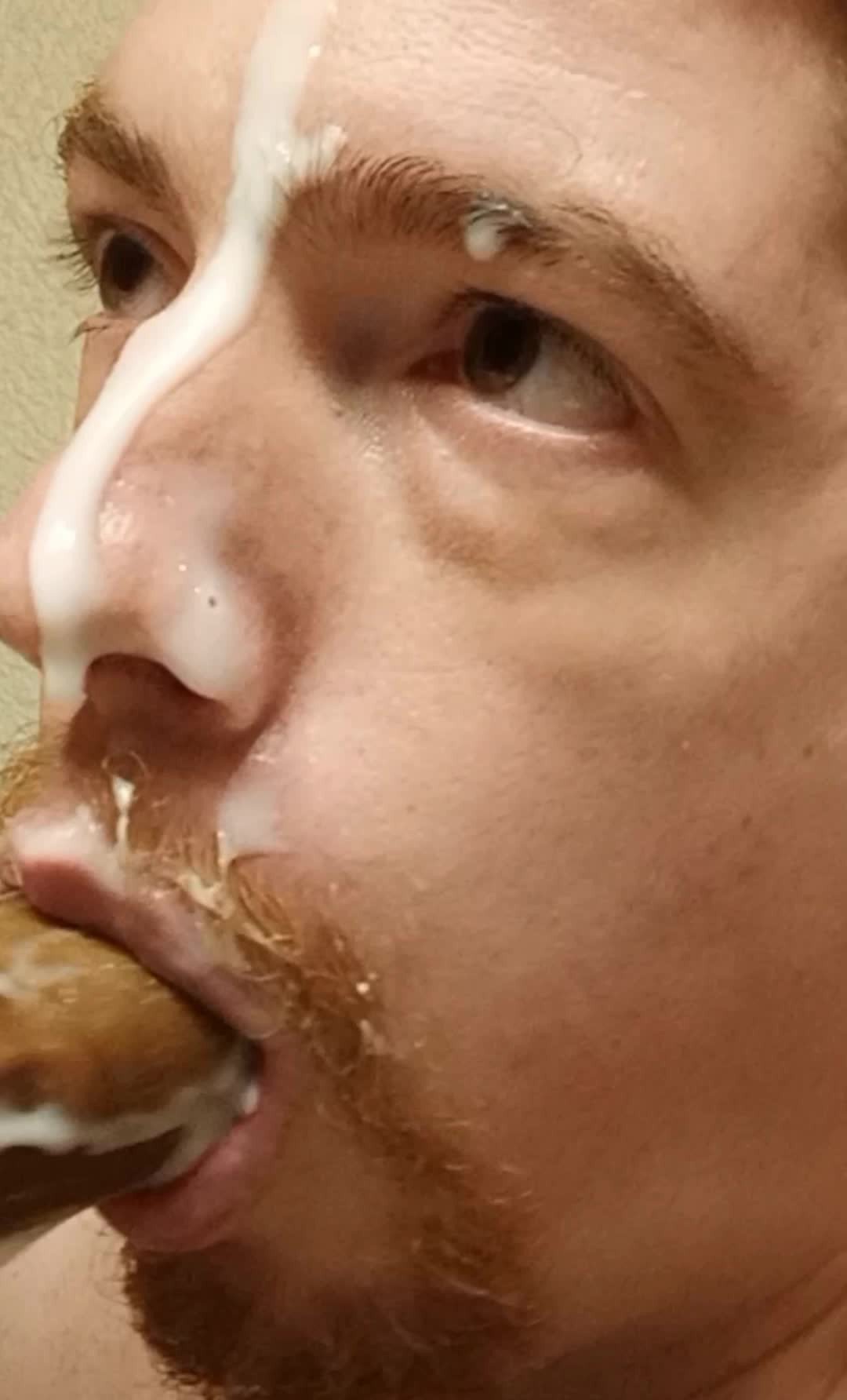 Gay cum swallowing gifs-solo cums on hairy chests