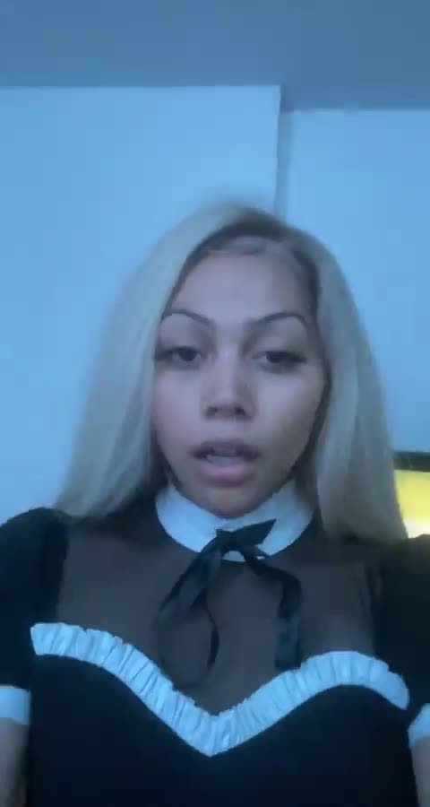 Shared Video by sexxxbeatzzz with the username @sexxxbeatzzz, who is a verified user,  April 7, 2024 at 6:36 PM. The post is about the topic Trans Power Exchange