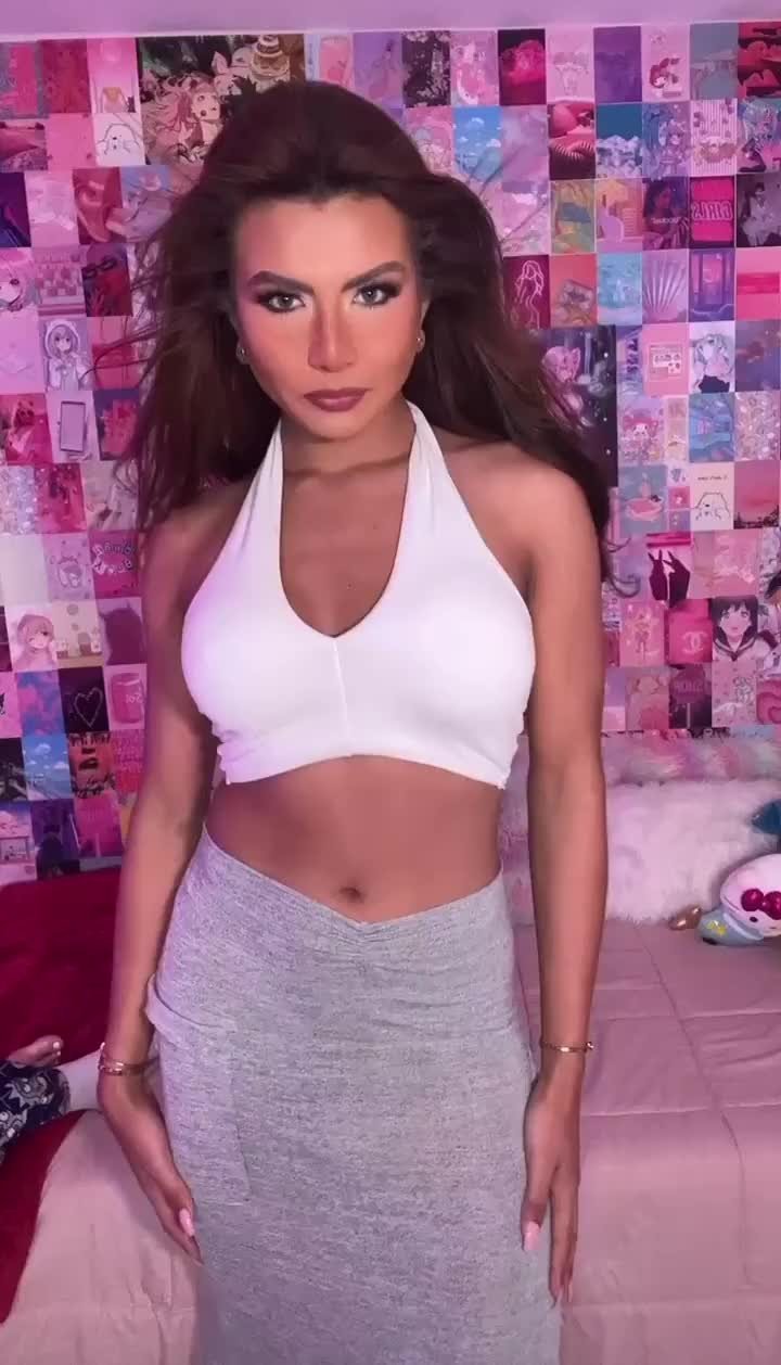 Shared Video by sexxxbeatzzz with the username @sexxxbeatzzz, who is a verified user,  May 4, 2024 at 9:43 PM. The post is about the topic Transsexual