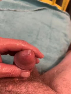 Video by Daddyshand4u with the username @Daddyshand4u, who is a verified user,  May 31, 2024 at 7:02 PM and the text says '2 hour edgeing'