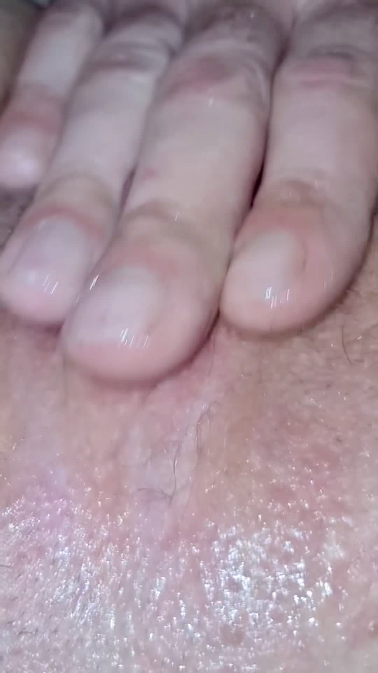 Share this post if you'd lick my pussy?