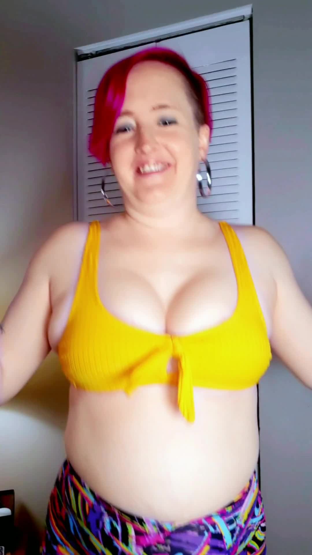 Video by Kennedy Channing with the username @kennedy36dd, who is a verified user,  April 14, 2024 at 1:00 PM. The post is about the topic MILF and the text says 'Come worship me. I Bounce, I dance, I play with my 36DD Tits, I play with my pussy 😽, Dildo 🍆 play, ❌❌❌, and more. I also do custom videos and dick ratings

https://onlyfans/kennedy36dd

#kennedy36dd
#manyvids #picoftheday #milf #curvy #curves..'