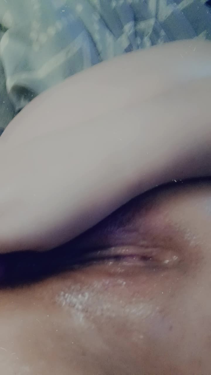 Video by Peachy with the username @Peachycakes, who is a verified user,  May 10, 2024 at 12:01 PM. The post is about the topic Pussy and the text says 'play time😋'