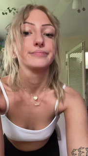 Video by Alexis with the username @alexisblonde, who is a star user,  June 19, 2024 at 12:47 PM and the text says 'hey sharesome
i am alexis :))))'