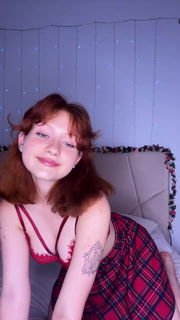 Video by hannahred1 with the username @hannahred1, who is a star user,  August 22, 2024 at 8:49 PM. The post is about the topic Beautiful Redheads and the text says 'I want to become your favorite redhead girl 💕

I&#039;m answering here👇
https://fansly.com/subscriptions/giftcode/NjU4MDkwMjkwNjczODg1MTg0OjE6MTozMGVlYjI1NDU4'