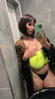 Video by luxurymodel with the username @luxurymodel, who is a star user,  August 22, 2024 at 10:27 PM. The post is about the topic MILF and the text says 'Quick mirror for u'