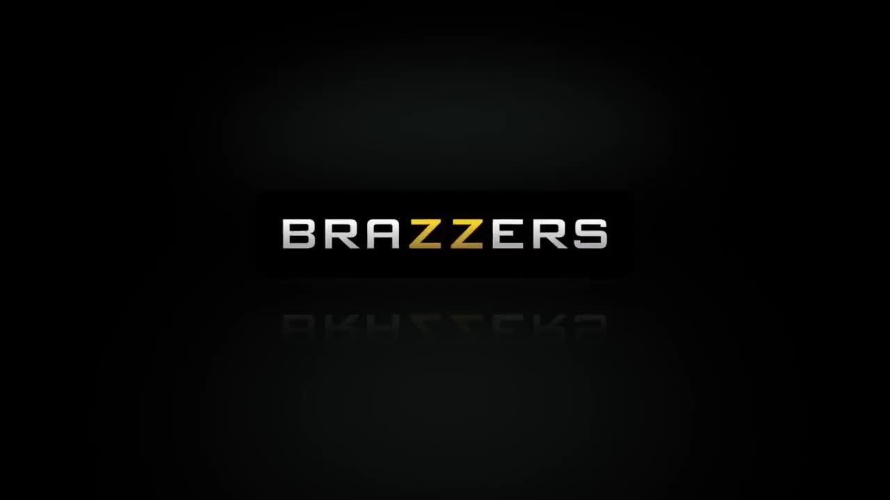 Video by Brazzers with the username @Brazzers, who is a brand user,  March 26, 2022 at 5:25 PM. The post is about the topic MILF and the text says '#23 - Bathing Your Friends (2016)
#LeighDarby #JordiElNinoPolla

👉 https://sharesome.com/get/bathingmama'