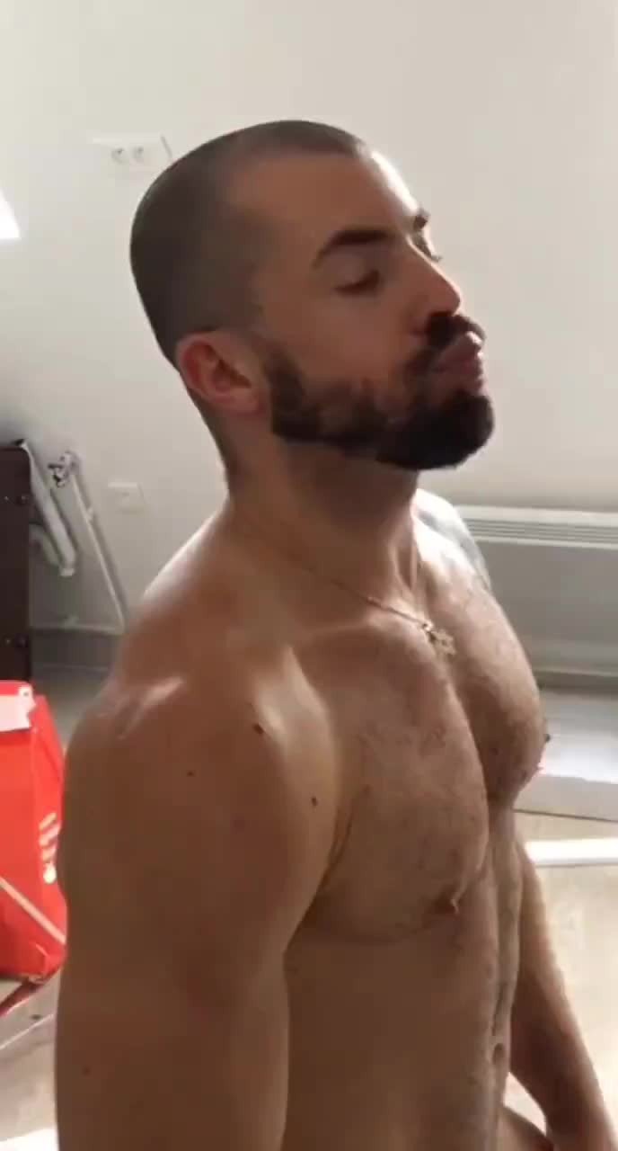 Video by Nickplus33 with the username @Nickplus33, who is a verified user,  December 10, 2023 at 5:31 AM and the text says '#hotvid #otter #loads #cum #cumshower #cumfountain #beard #chain'
