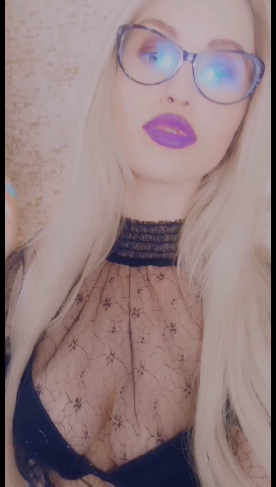 Video by Hypnoticnatalie with the username @Hypnoticnatalie, who is a star user,  September 10, 2020 at 2:08 PM. The post is about the topic Tease and Denial and the text says 'How does it make you feel when I show you my... Uhm... Middle finger? 😂'