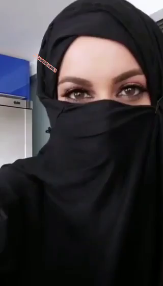 Shared Video by Creamylover702 with the username @Creamylover702,  April 30, 2019 at 7:41 AM and the text says 'naughty muslima'